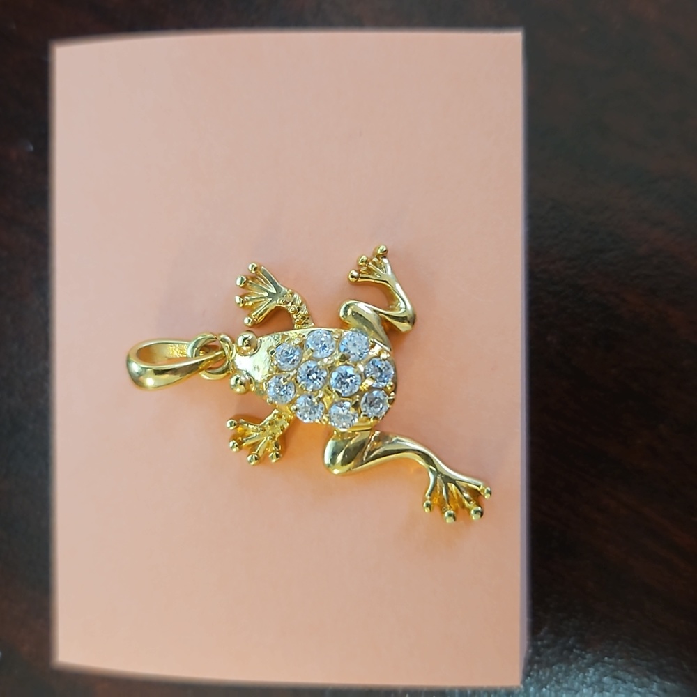 Frog pendant
